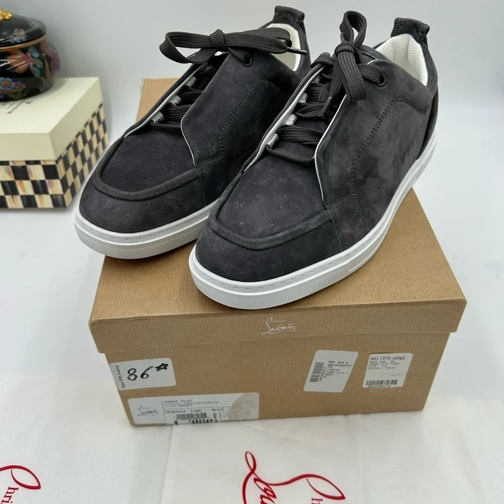 Men's Christian Louboutin Jimmy low top suede sneakers size 41 made in Italy